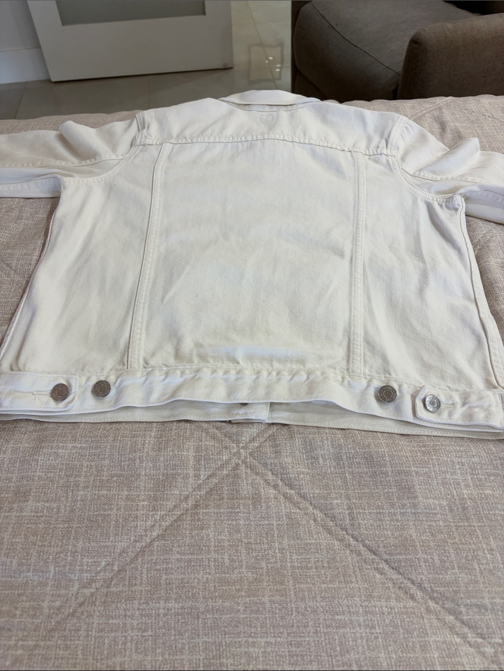 GAP Cream Button-Front Denim Jacket - Picture 5 of 5